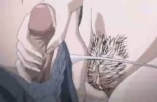 Double pénétration pour salope aux gros seins