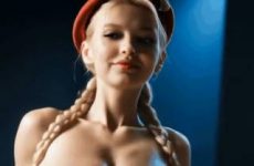 Cammy White nue remue ses seins par IA
