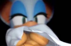 Rouge the Bat nous allume avec ses gros seins