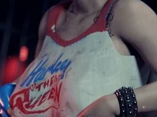 Les gros seins de Harley Quinn version ecchi