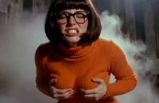 Velma Dinkley ultra sexy par intelligence artificielle