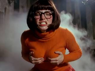 Velma Dinkley ultra sexy par intelligence artificielle