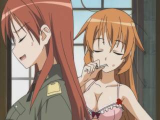 Extraits : Strike Witches (compilation de scenes ecchi)